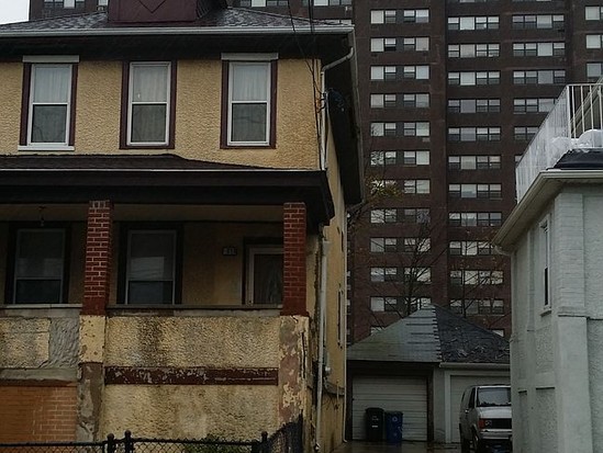 Multi-family for Pre-foreclosure Far Rockaway, Queens