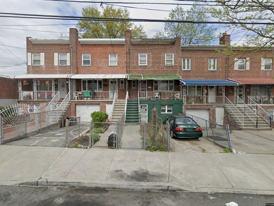 Single-family for Pre-foreclosure Laconia, Bronx