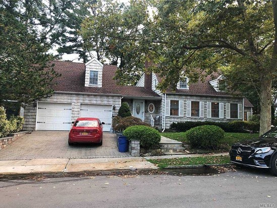 Single-family for Sale Douglaston, Queens