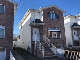 Home for Pre-foreclosure / auction Mariners Harbor, Staten Island