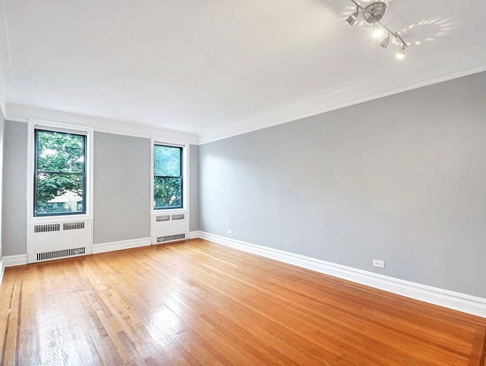 Condo for Sale Jackson Heights, Queens