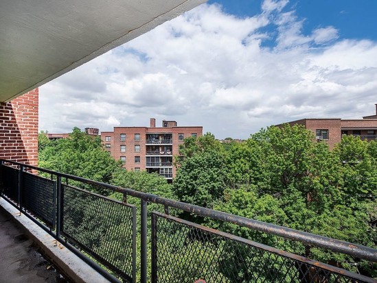 Condo for Sale Jackson Heights, Queens