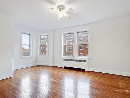 Condo for Sale Jackson Heights, Queens