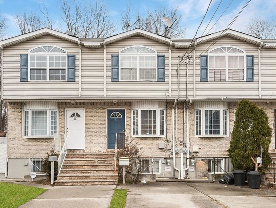 Townhouse for Sale West Brighton, Staten Island