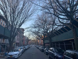 Home for Pre-foreclosure / auction Clinton Hill, Brooklyn