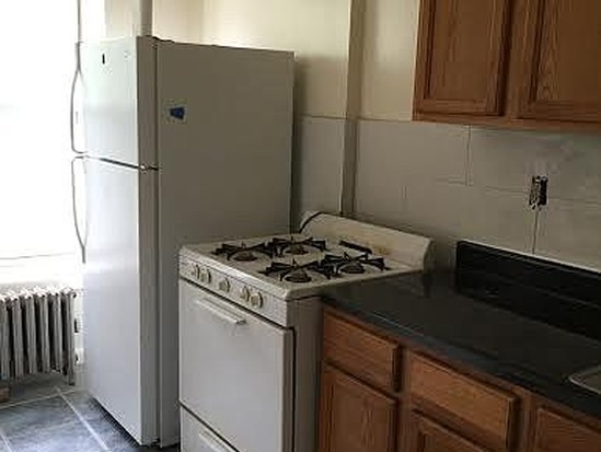 Multi-family for Pre-foreclosure / auction Bedford Stuyvesant, Brooklyn