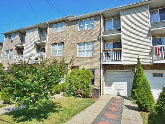 Townhouse for Sale Rosebank, Staten Island