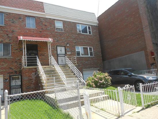 Multi-family for Contingent Williamsbridge, Bronx