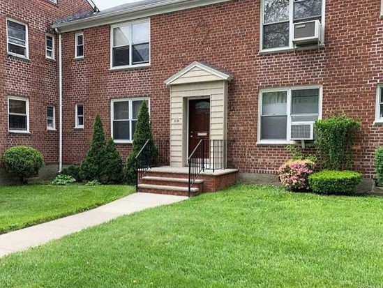 Condo for Sale Briarwood, Queens