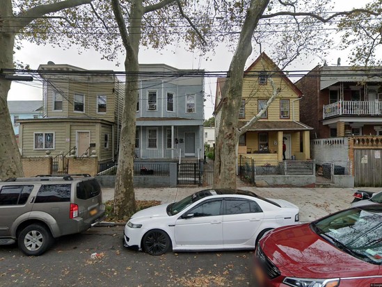 Multi-family for Pre-foreclosure / auction North Corona, Queens