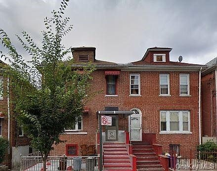 Multi-family for Sale Williamsbridge, Bronx