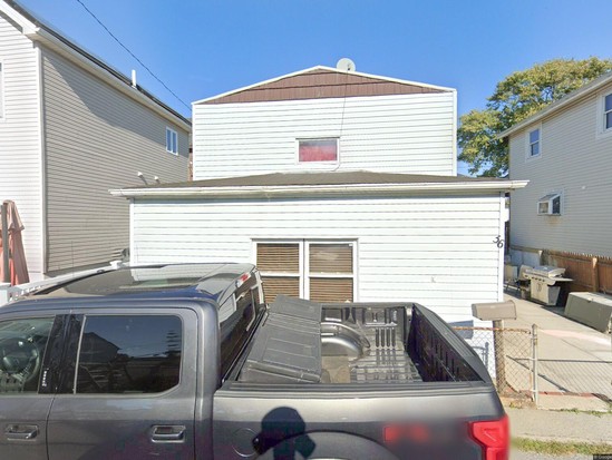 Single-family for Pre-foreclosure Gerritsen Beach, Brooklyn