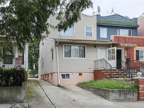 Single-family for Sale Kensington, Brooklyn