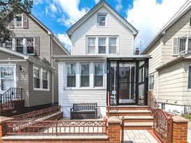 Home for Sale Auburndale, Queens