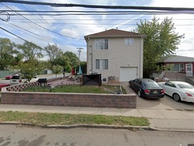 Home for Pre-foreclosure Mariners Harbor, Staten Island