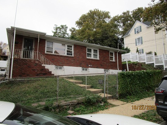 Single-family for Sale St George, Staten Island