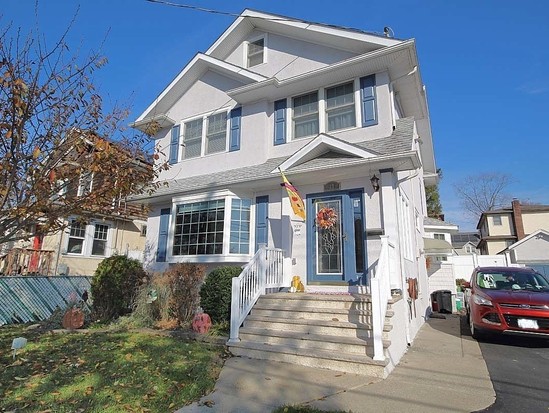 Single-family for Sale Richmond Town, Staten Island