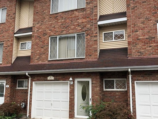 Townhouse for Sale Dongan Hills, Staten Island