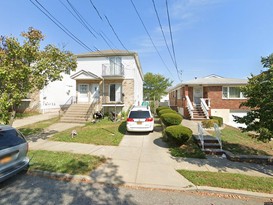 Home for Pre-foreclosure / auction Eltingville, Staten Island