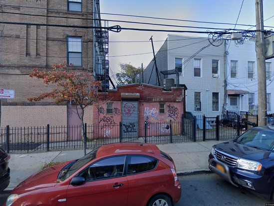 Single-family for Pre-foreclosure / auction Bushwick, Brooklyn