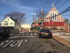 Home for Pre-foreclosure / auction Williamsbridge, Bronx