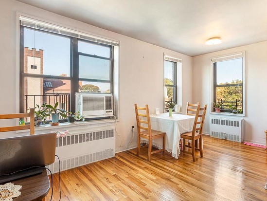 Condo for Sale Flushing, Queens