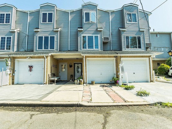 Townhouse for Sale Tottenville, Staten Island