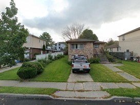 Home for Pre-foreclosure Mariners Harbor, Staten Island