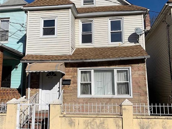 Single-family for Sale North Corona, Queens