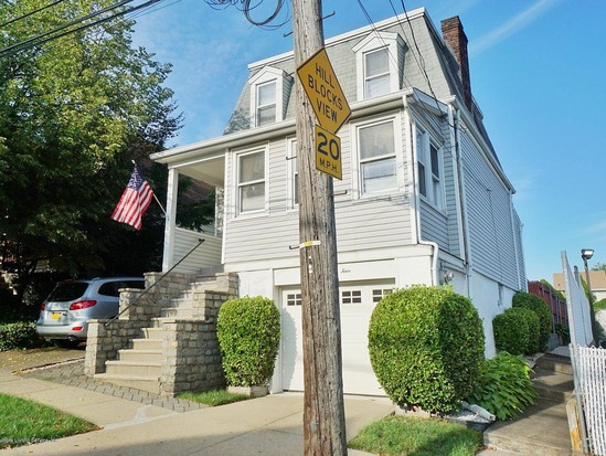 Single-family for Sale West Brighton, Staten Island