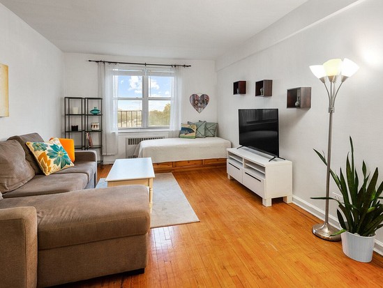 Condo for Sale Woodside, Queens