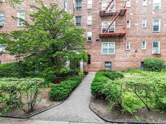 Condo for Sale Woodside, Queens