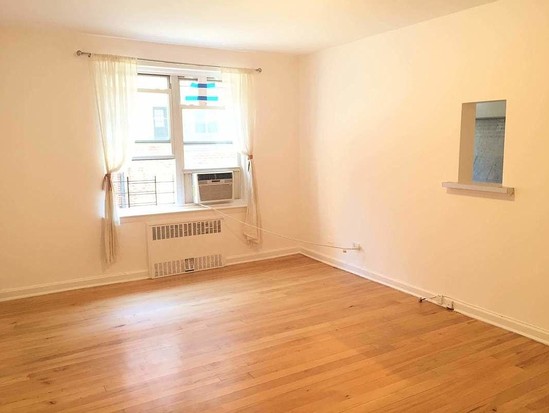 Condo for Sale Woodside, Queens