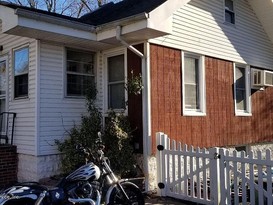 Home for Pre-foreclosure Travis, Staten Island