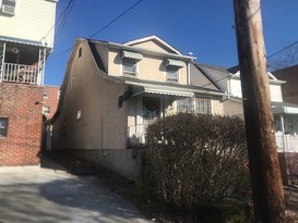 Home for Pre-foreclosure / auction Edenwald, Bronx