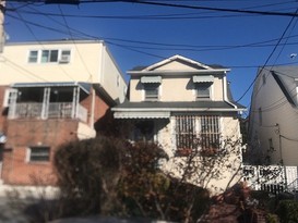 Home for Pre-foreclosure / auction Edenwald, Bronx