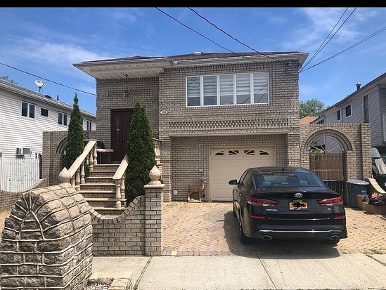 Single-family for Sale Castleton Corners, Staten Island