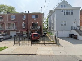 Home for Pre-foreclosure / auction Edenwald, Bronx