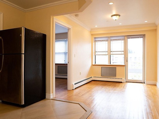 Condo for Sale Woodside, Queens