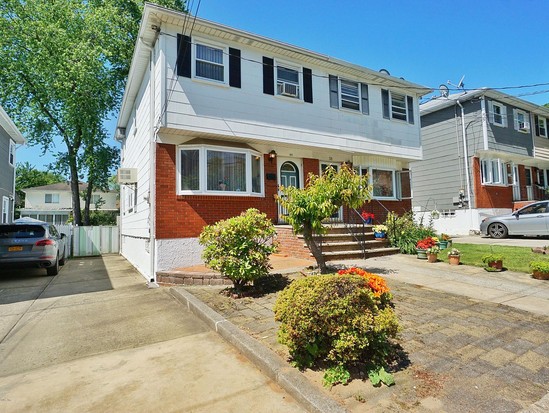 Single-family for Sale Dongan Hills, Staten Island