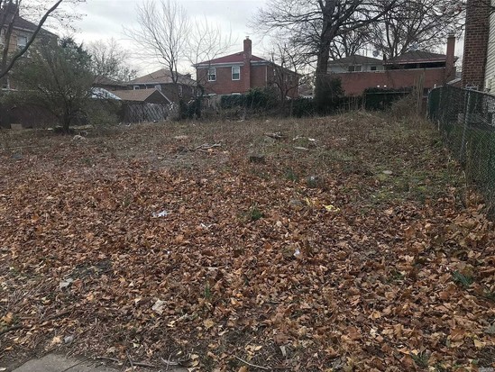 Land for Sale Auburndale, Queens