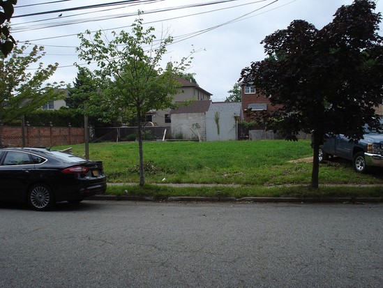 Single-family for Sale Princes Bay, Staten Island