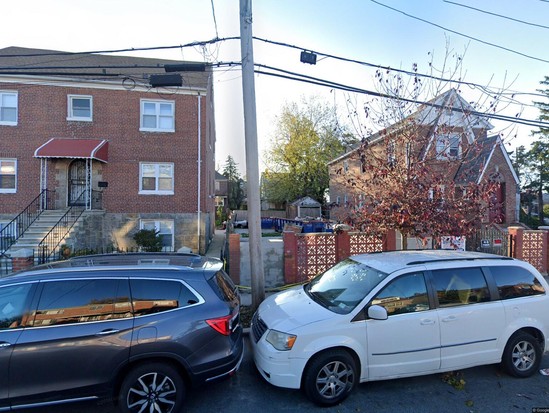 Single-family for Pre-foreclosure Edenwald, Bronx