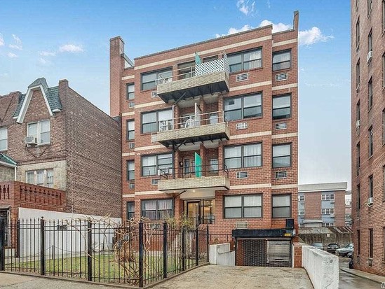 Condo for Sale Woodside, Queens