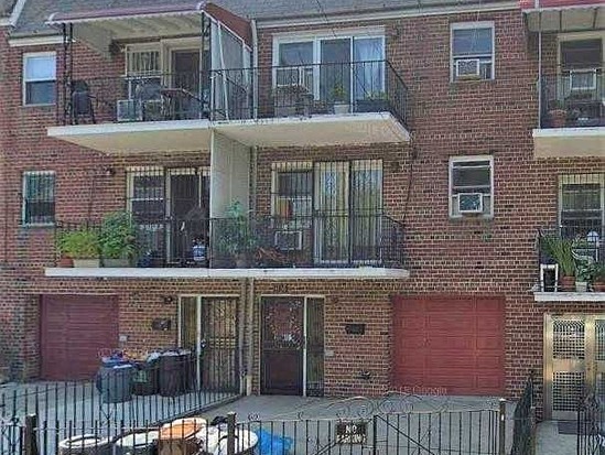 Multi-family for Sale Maspeth, Queens