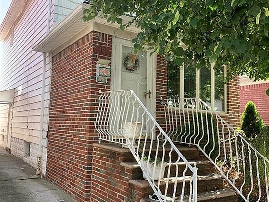 Single-family for Sale Gravesend, Brooklyn