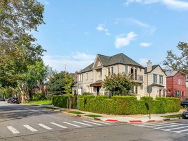 Home for Sale Manhattan Beach, Brooklyn