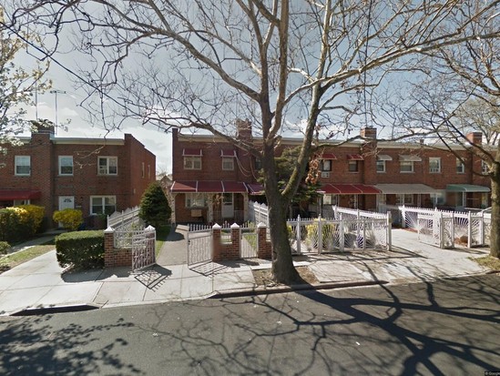 Single-family for Pre-foreclosure / auction Edenwald, Bronx