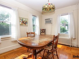 Home for Sale Throggs Neck, Bronx