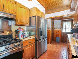 Home for Sale Throggs Neck, Bronx